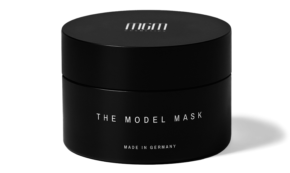 The Model Mask 1 1